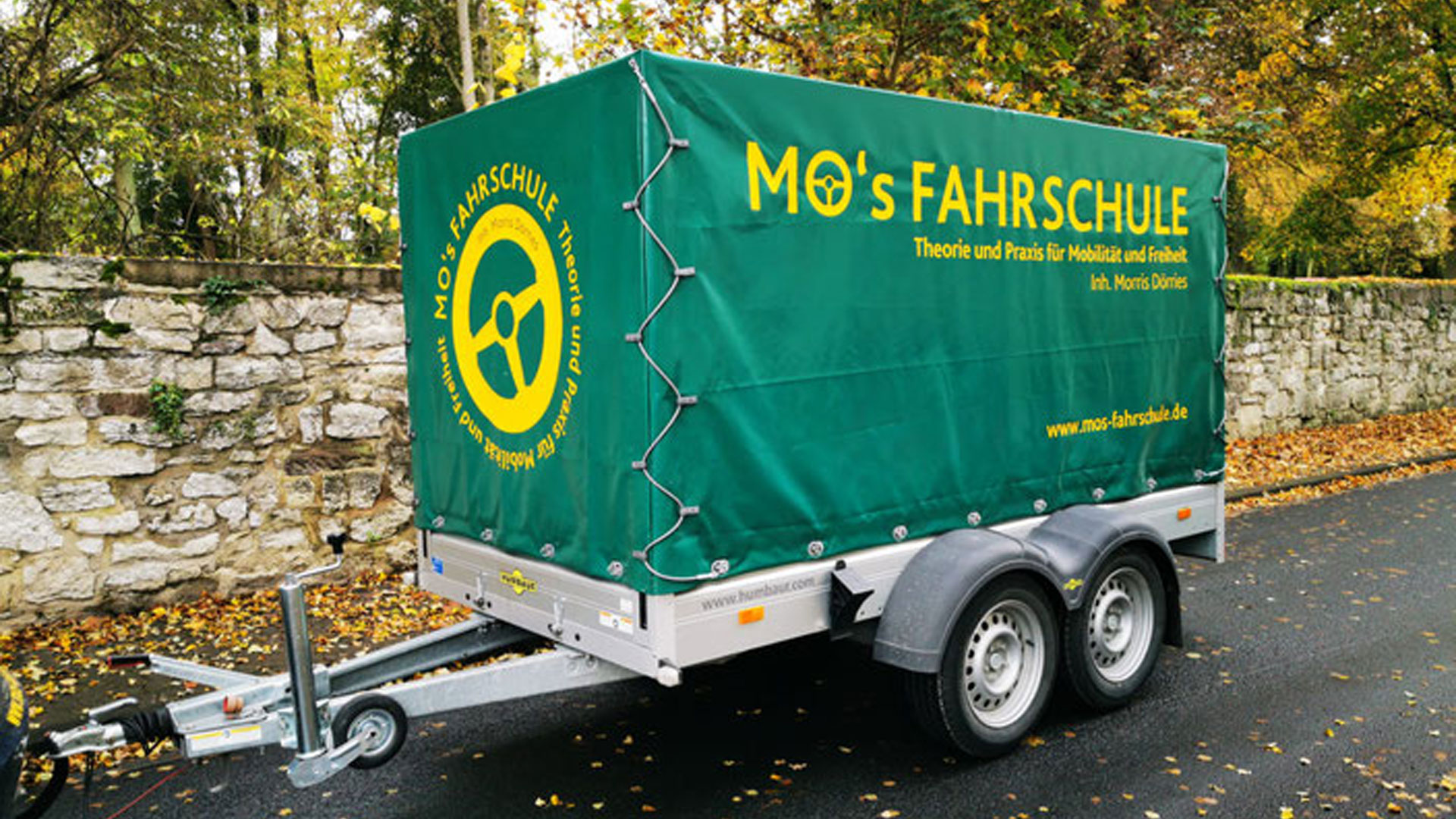 Fahrschulanhänger - MO's FAHRSCHULE | Morris Dörries | 37574 Einbeck | Theorie und Praxis für Mobilität und Freiheit